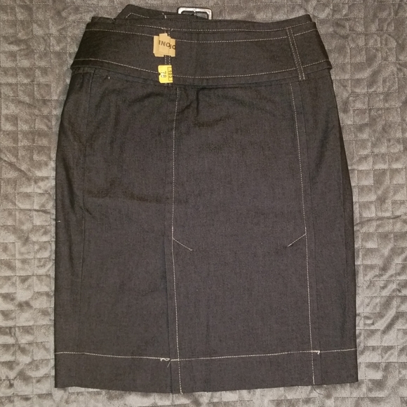 🎉 5 for $25 🎉 Blue Jean skirt - Picture 2 of 4